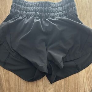 lululemon track that shorts black size 2